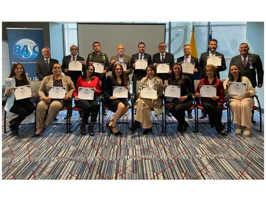 Momentos durante la clausura del 75° Curso de Auditores Internacionales BASC V.6-2022 en Bogotá, Colombia. 