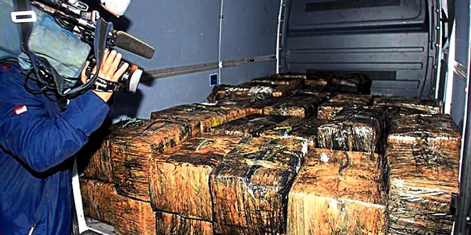 Desde Sur América se envía cocaína a Europa en narcosubmarinos, embarcaciones y por avión.